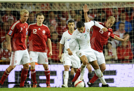 图文世预赛丹麦11葡萄牙孤独c罗陷入缠斗