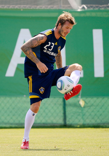 图文-贝克汉姆随洛杉矶银河训练 小贝内脚背停球