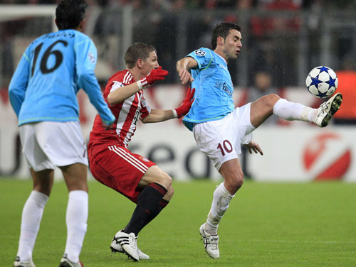 图文欧冠拜仁慕尼黑vs克卢日小猪被对手戏耍