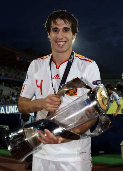 西班牙2比0取胜瑞士,迪达克助攻赫雷拉先拔头筹,蒂亚戈扩大比分