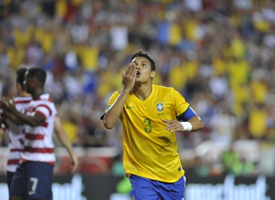 图文热身赛巴西41美国蒂亚戈席尔瓦庆祝