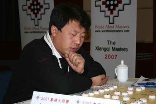 图文-象棋大师赛王斌蒋川会师决赛 金波眉头紧锁