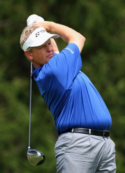 图文普利斯通赛球星备战蒙哥马利挥杆