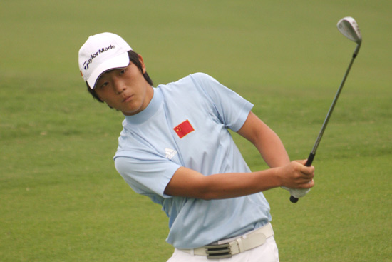 图文麓山锦标赛决赛轮收杆国家队队员赵雄一