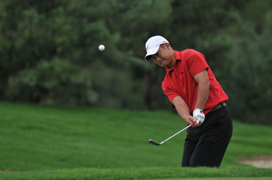 图文业巡赛昆明站决赛轮朱庆山谨慎切球