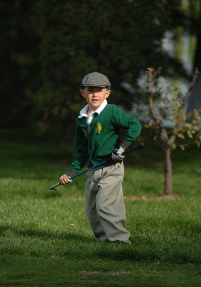 图文天一少年系列赛年度赛场上小绅士李大伟