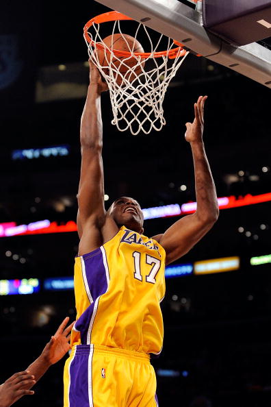 图文-[常规赛]快船92-99湖人拜纳姆单手入樽