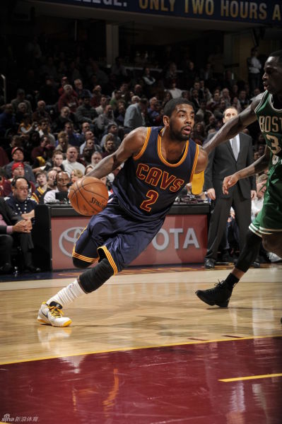 欧文:电视看骑士输火箭很煎熬 我想帮兄弟们