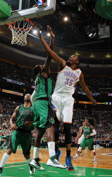 图文常规赛雷霆100108凯尔特人杜兰特上篮