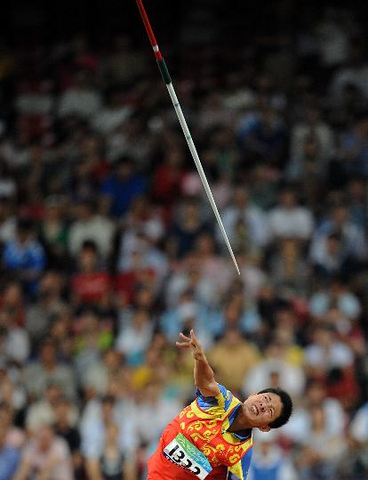 图文-女子标枪f35-38级吴晴夺冠 弯腰射标枪