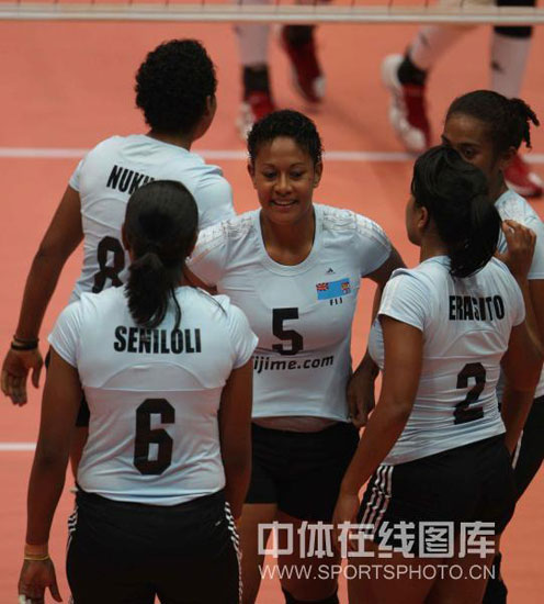 图文世预赛中国女排30斐济斐济女排身材壮硕