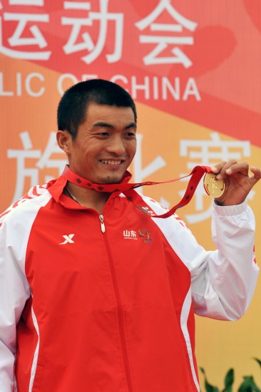 图文-男子单人划艇举行颁奖仪式 冠军张超军_综合体育