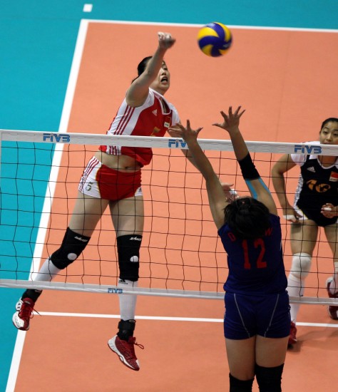 图文东亚运海峡德比中国女排完胜马蕴雯背飞