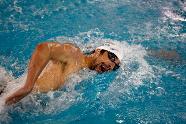 在美国长滩举行的南加利福尼亚游泳大奖赛比赛中,奥运八冠王菲尔普斯