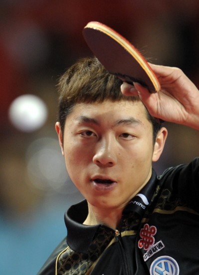 图文-许昕获得亚洲杯男单第三名 许昕强行侧身