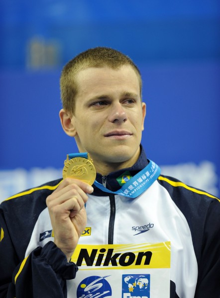 图文-男子50米蝶泳西埃洛夺冠 金牌好看吗