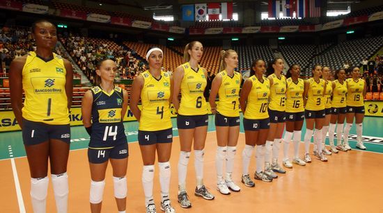 图文-女排大奖赛巴西3-0日本 巴西女排12人