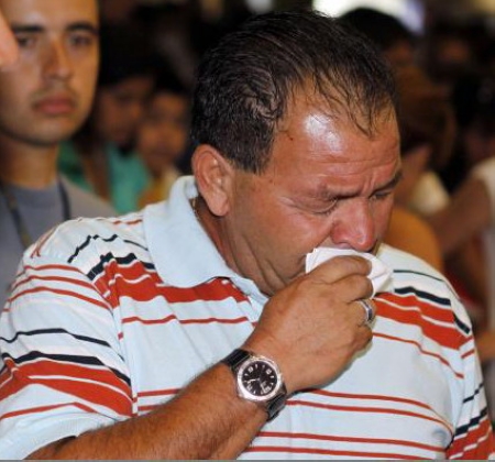 2007南美足球先生卡巴纳斯被人爆头