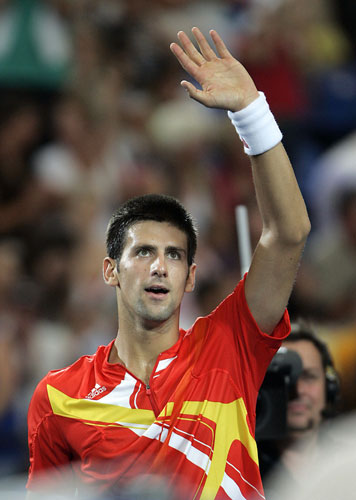 图文-霍普曼杯塞尔维亚vs法国 小德向球迷举手致敬